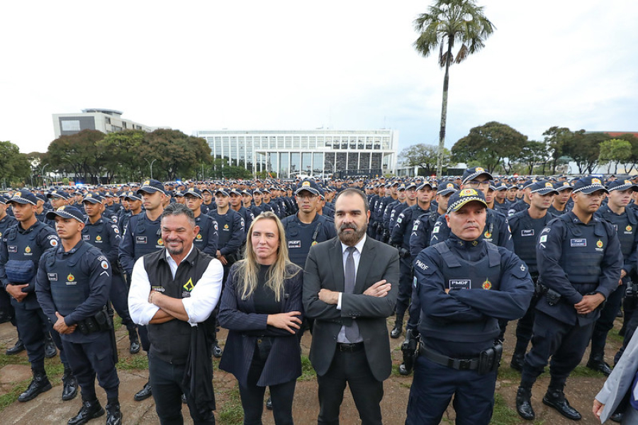 Brasília reforça ruas com megaoperação policial
