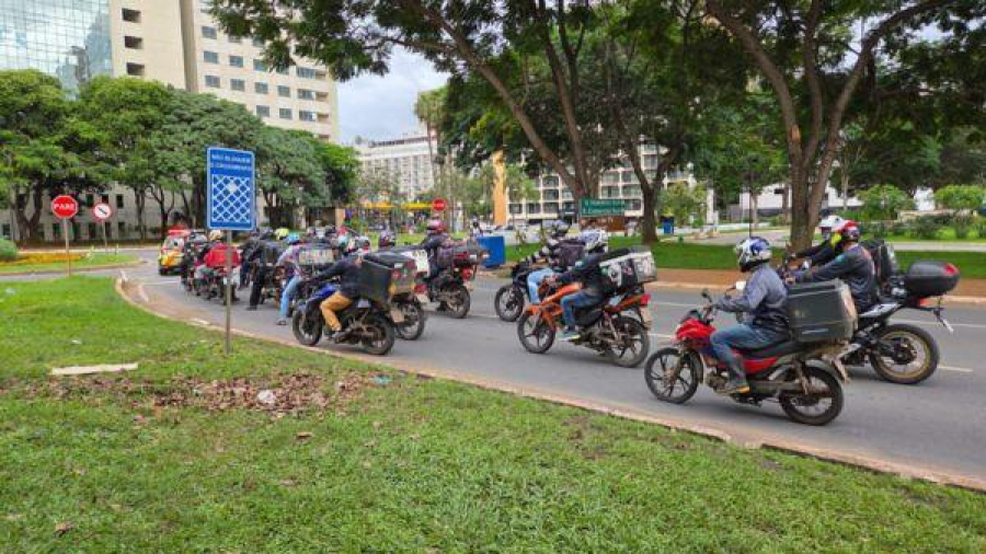 Detran-DF ainda tem vagas abertas para curso especializado de motofrete