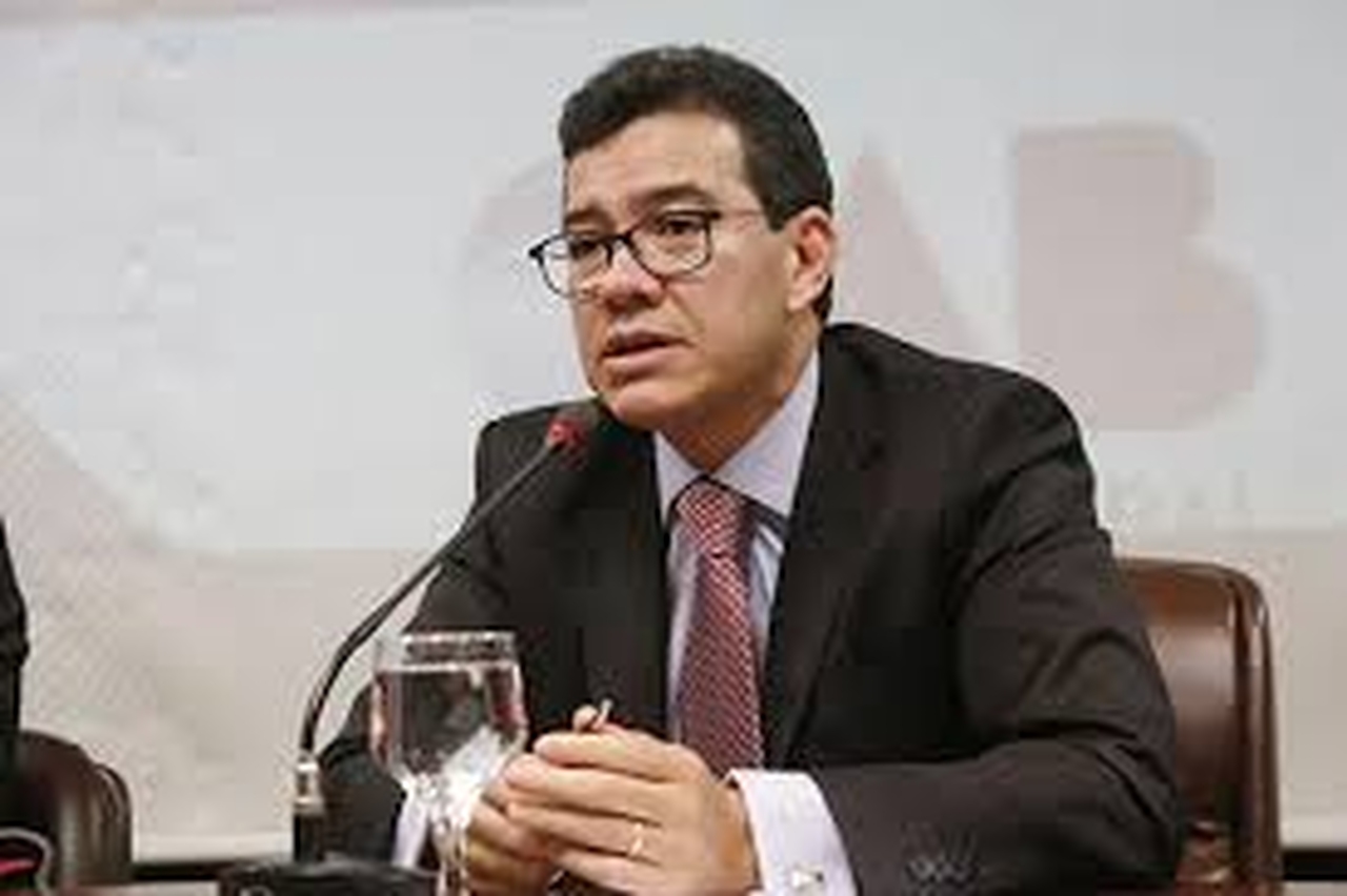 Cleber Lopes se retrata após admitir uso de informações falsas na campanha da OAB-DF