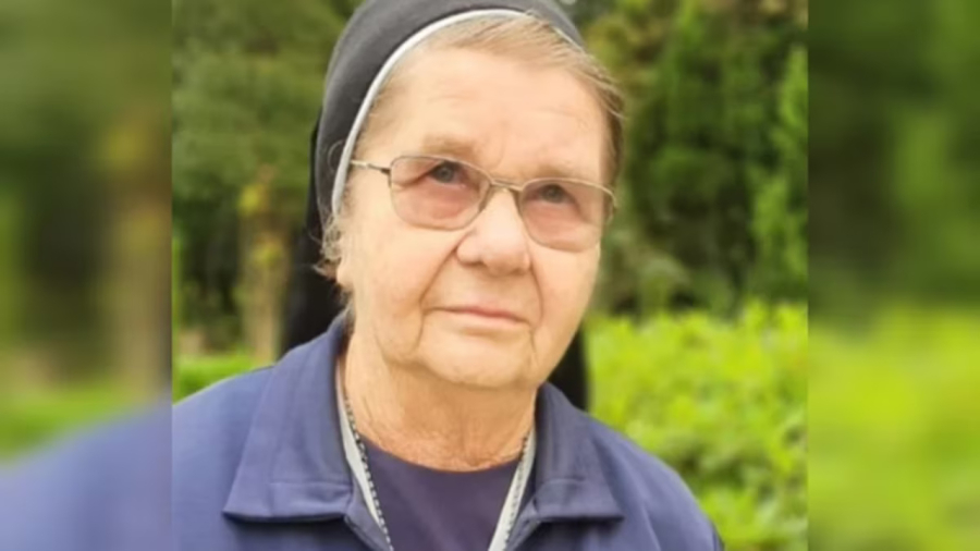 Freira é morta em invasão a convento no Paraná