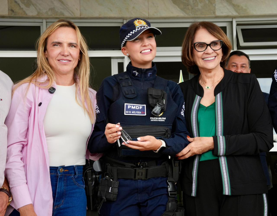 ​Com R$ 6 milhões em emendas de Damares Alves, PMDF recebe 13 novas viaturas