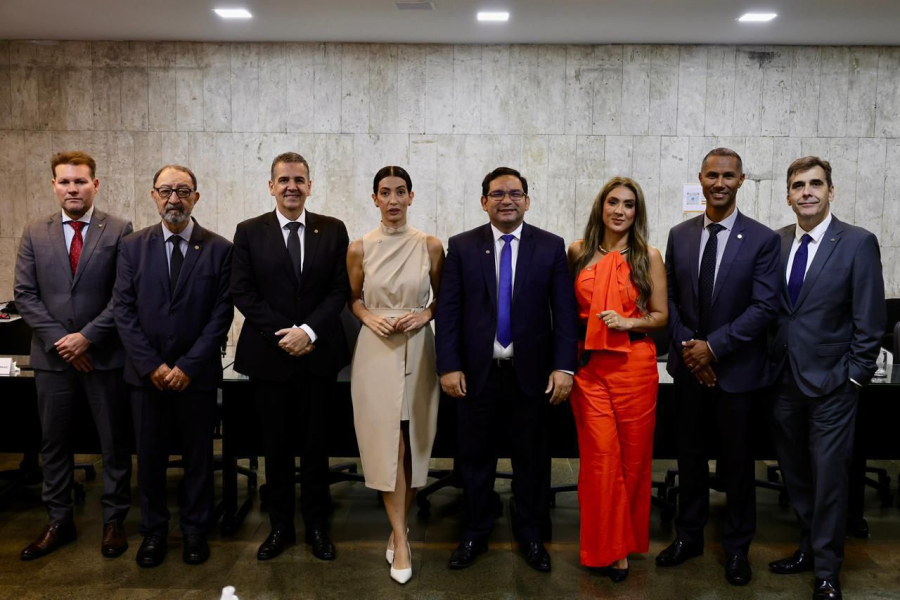 CRCDF realiza solenidade de posse da nova gestão e reúne autoridades em Brasília