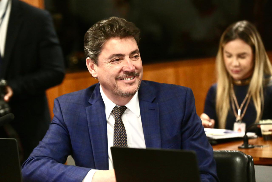 Senador Wilder Morais defende ampliação de recursos para atendimentos dos Bombeiros Militares