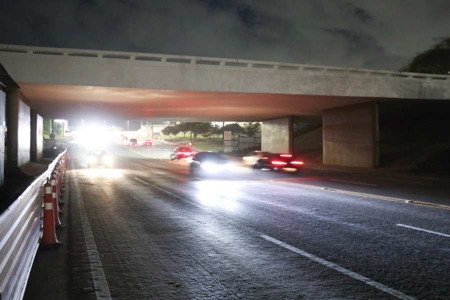 Liberação de faixas sob viadutos do Eixão Norte melhora o trânsito e marca reta final de obra